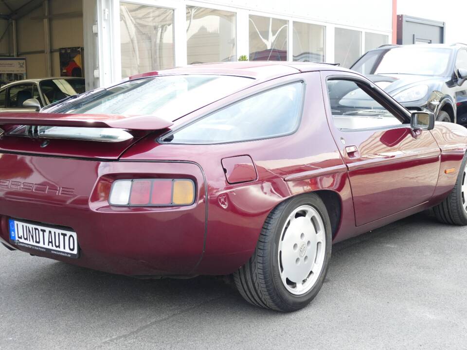 Bild 3/20 von Porsche 928 S (1982)