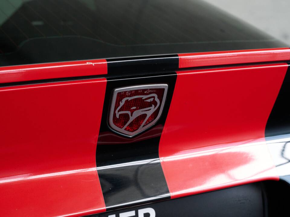 Image 21/50 of Dodge Viper GTS (2005)