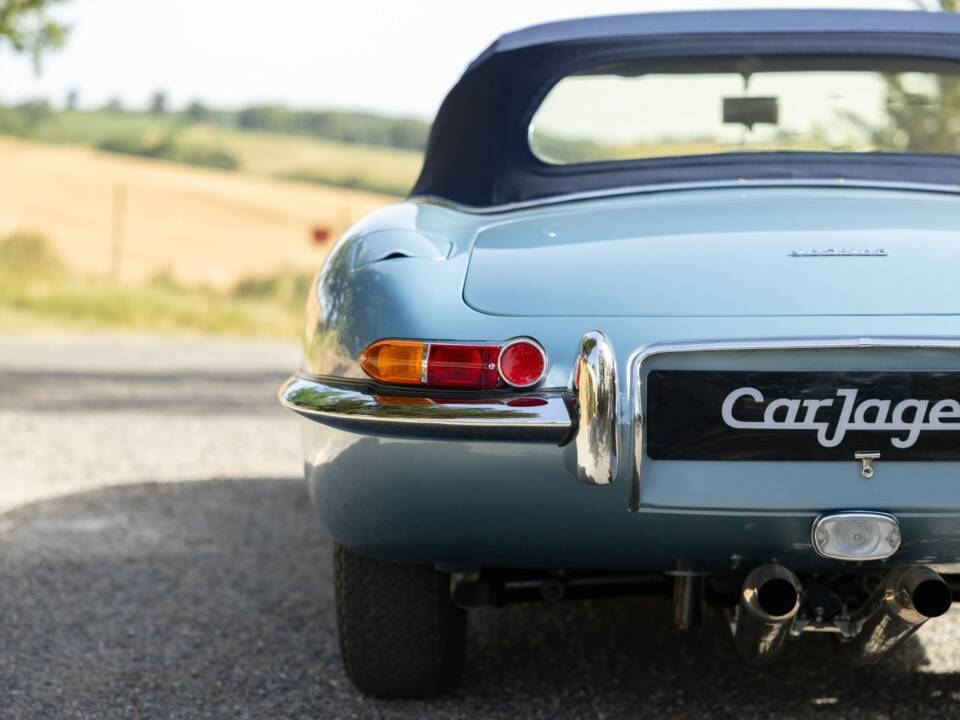 Image 25/50 de Jaguar Type E 3.8 (1964)