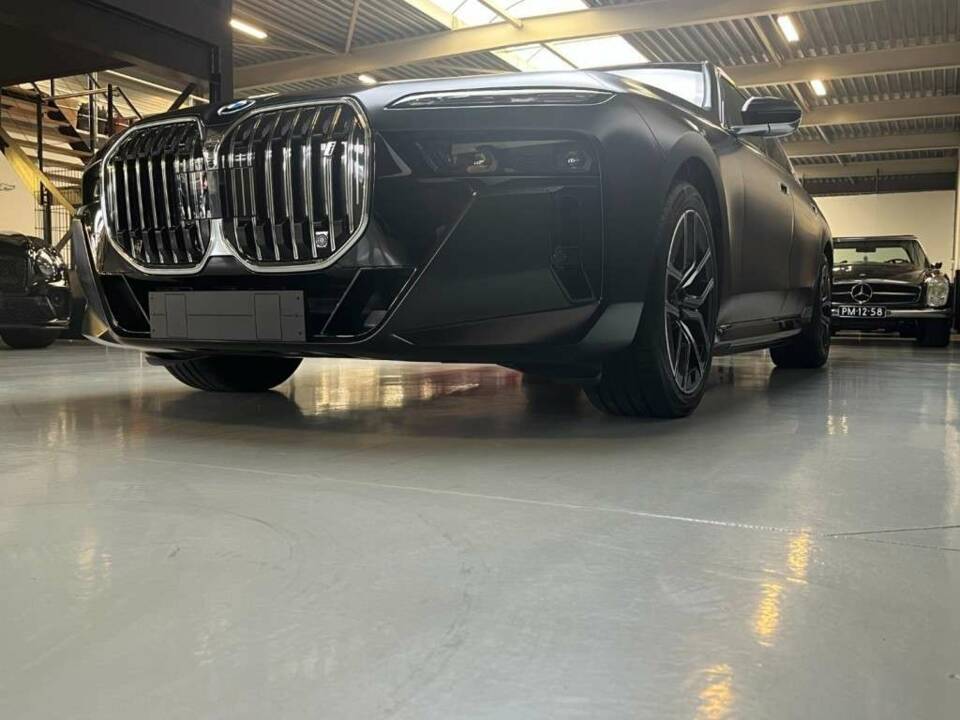 Image 42/50 de BMW i7 eDrive50 (2023)