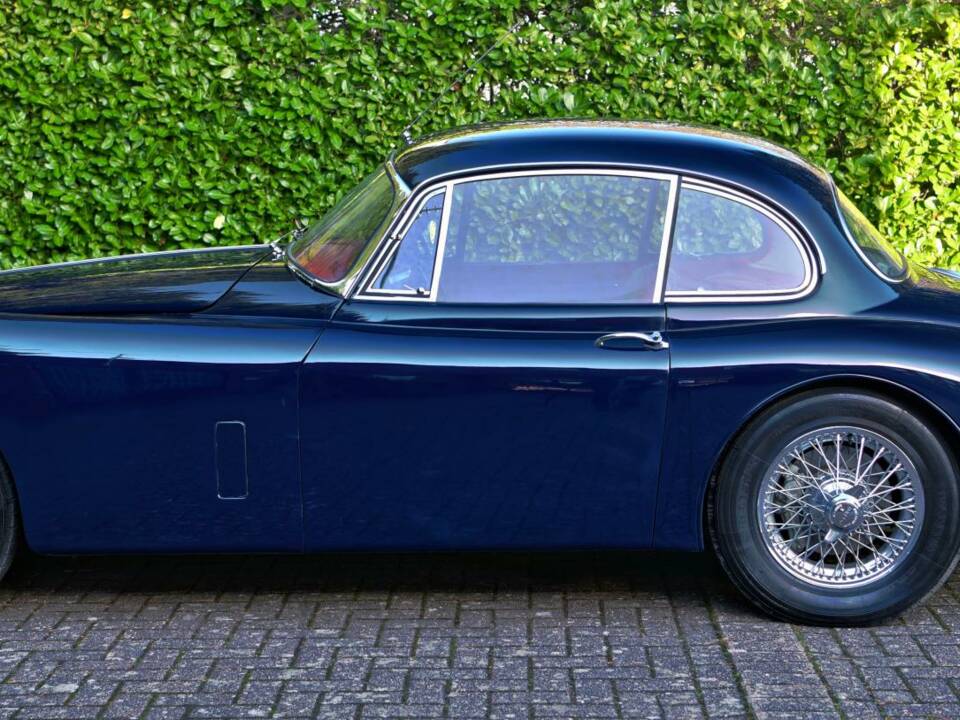 Image 12/50 of Jaguar XK 150 FHC (1959)