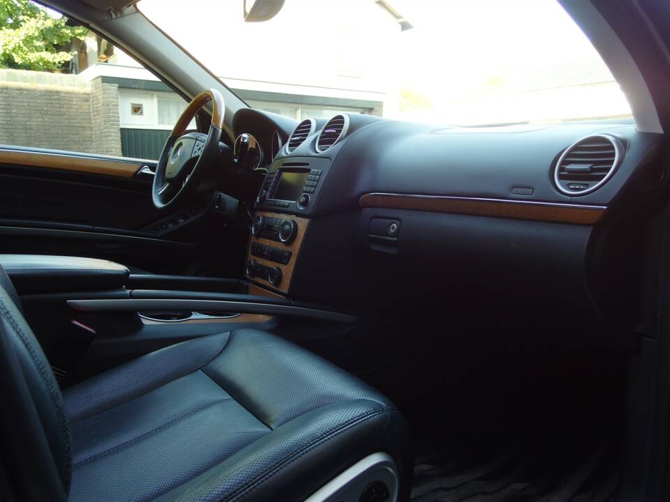 Immagine 36/100 di Mercedes-Benz GL 550 4MATIC (2008)
