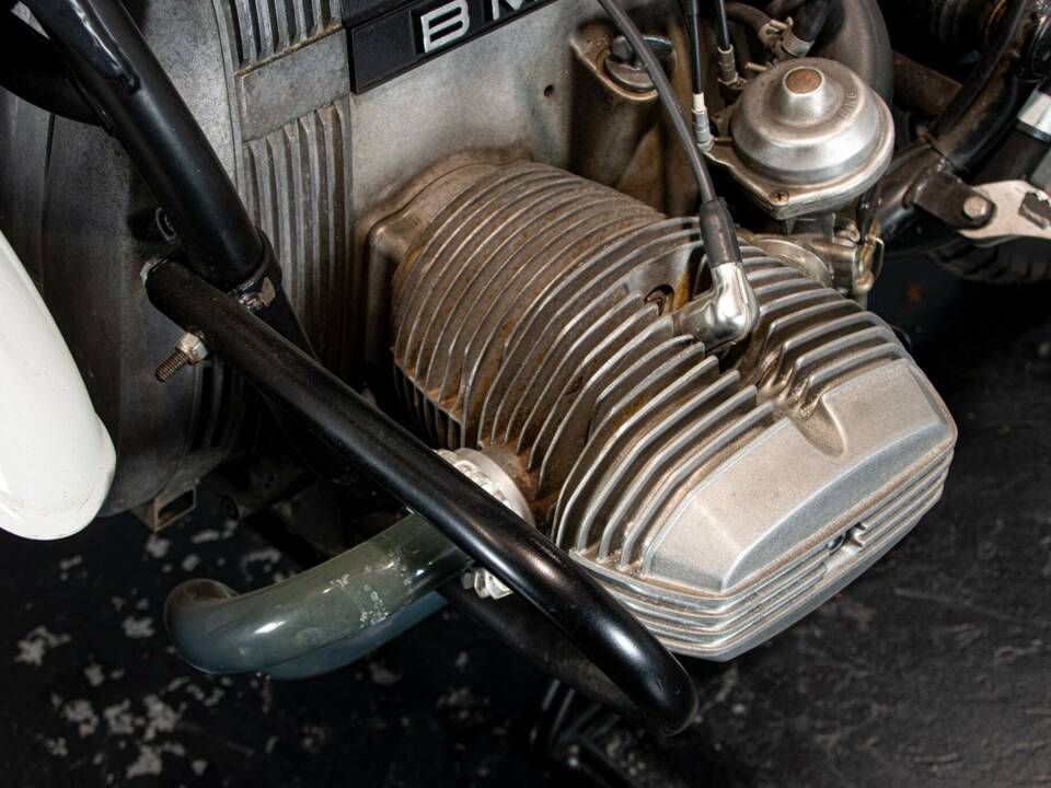Image 48/50 of BMW R 80 GS (1983)