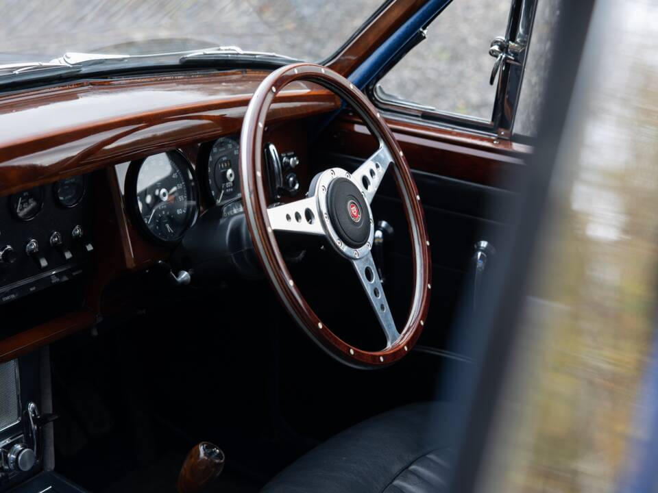 Bild 33/44 von Jaguar 340 (1968)