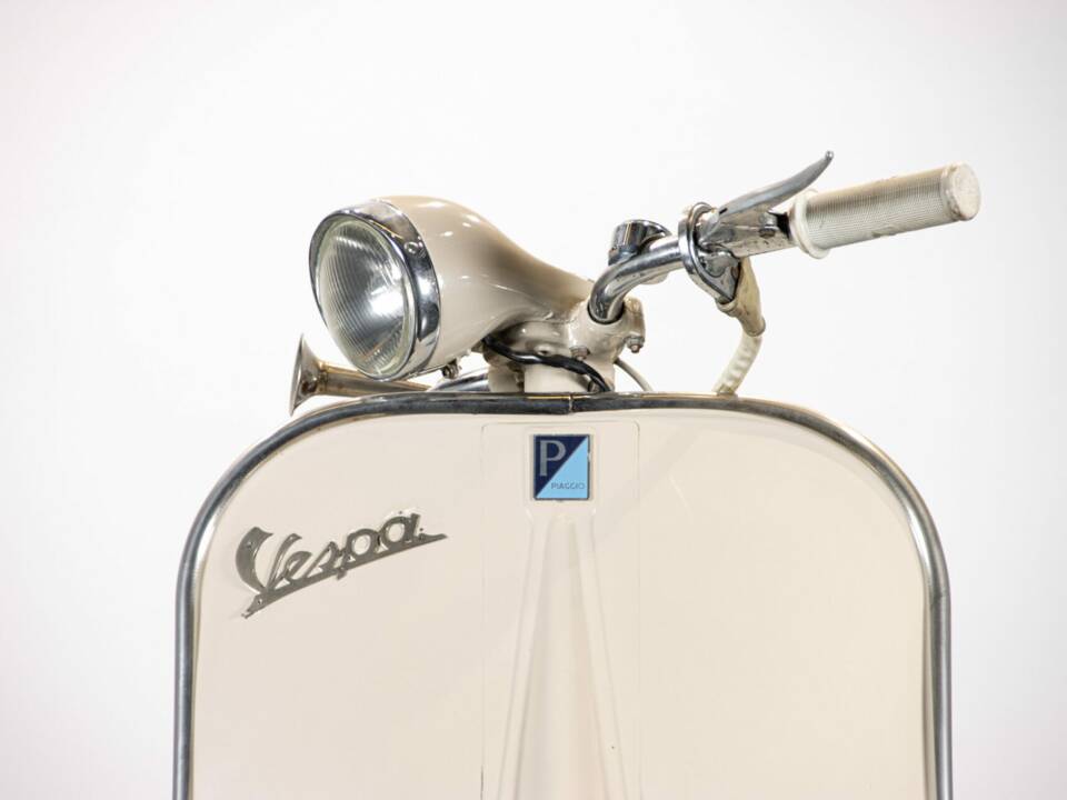 Bild 22/50 von Piaggio Vespa 150 "Struzzo" VL (1955)