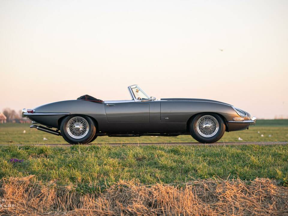 Image 41/50 de Jaguar E-Type 3.8 Flat Floor (1961)