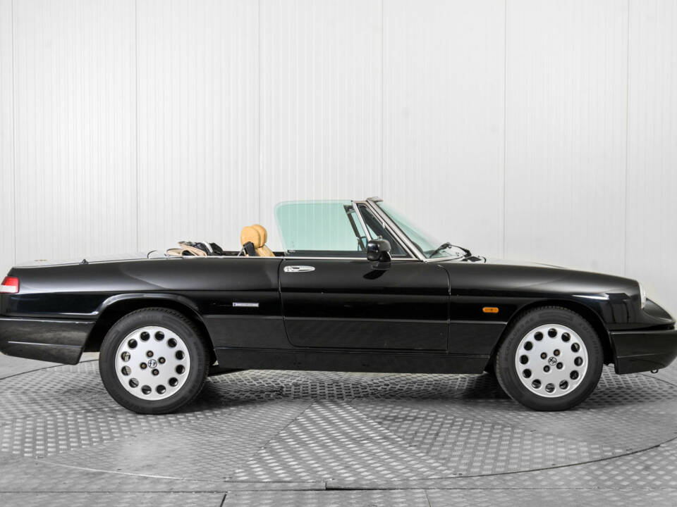 Bild 10/50 von Alfa Romeo 2.0 Spider (1991)