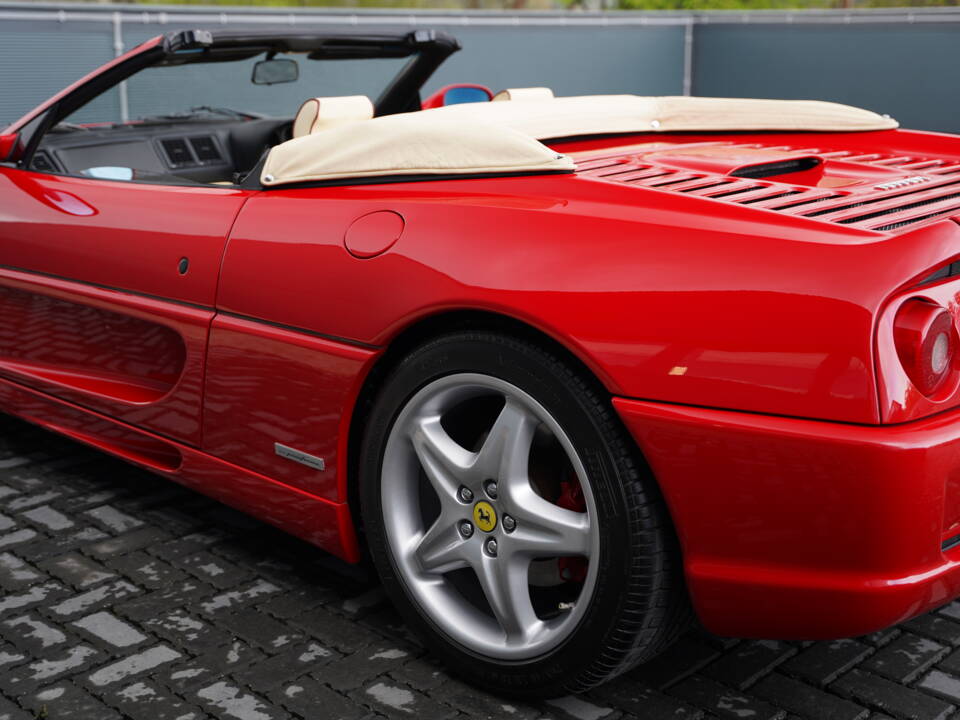 Image 40/50 of Ferrari F 355 Spider (1999)