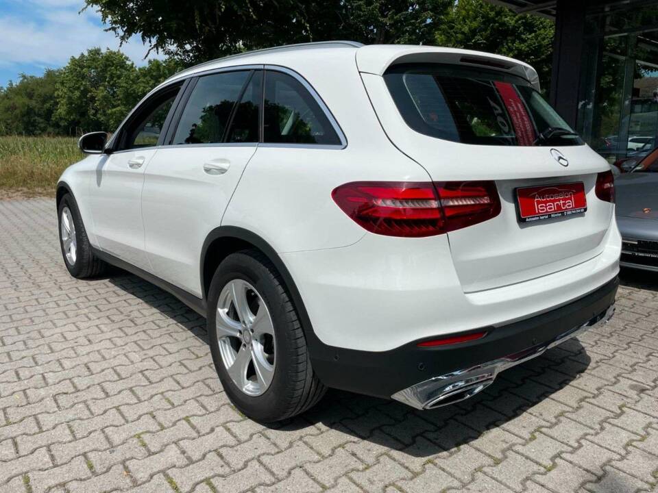 Afbeelding 5/18 van Mercedes-Benz GLC 220 d 4MATIC (2016)