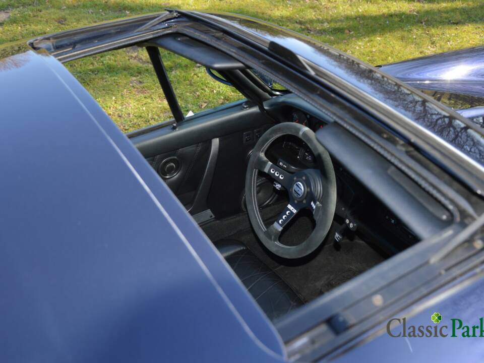 Image 28/50 de Porsche 911 Carrera 2 (1991)