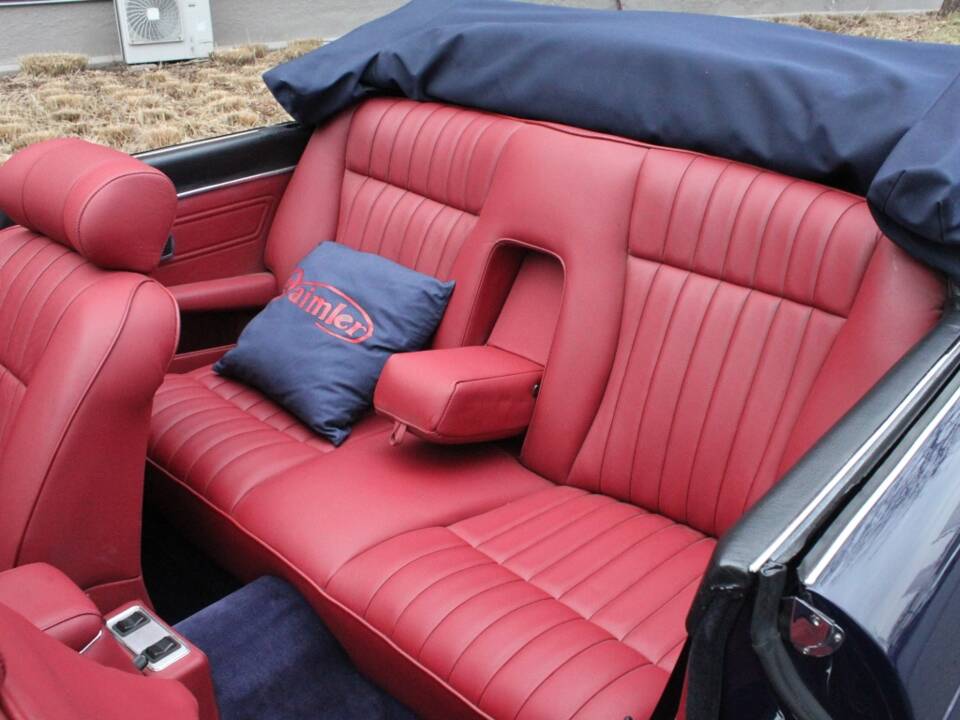 Bild 16/27 von Daimler Double Six Avon-Stevens (1978)