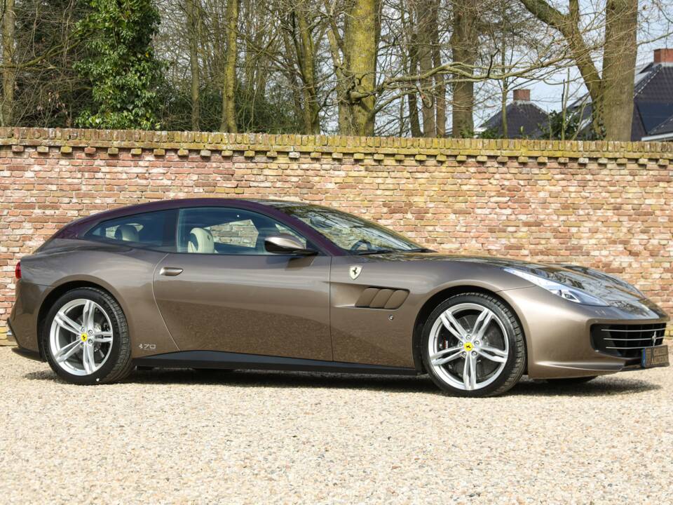 Immagine 23/50 di Ferrari GTC4Lusso (2018)