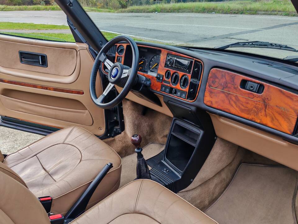 Image 32/44 of Saab 900 S (1992)
