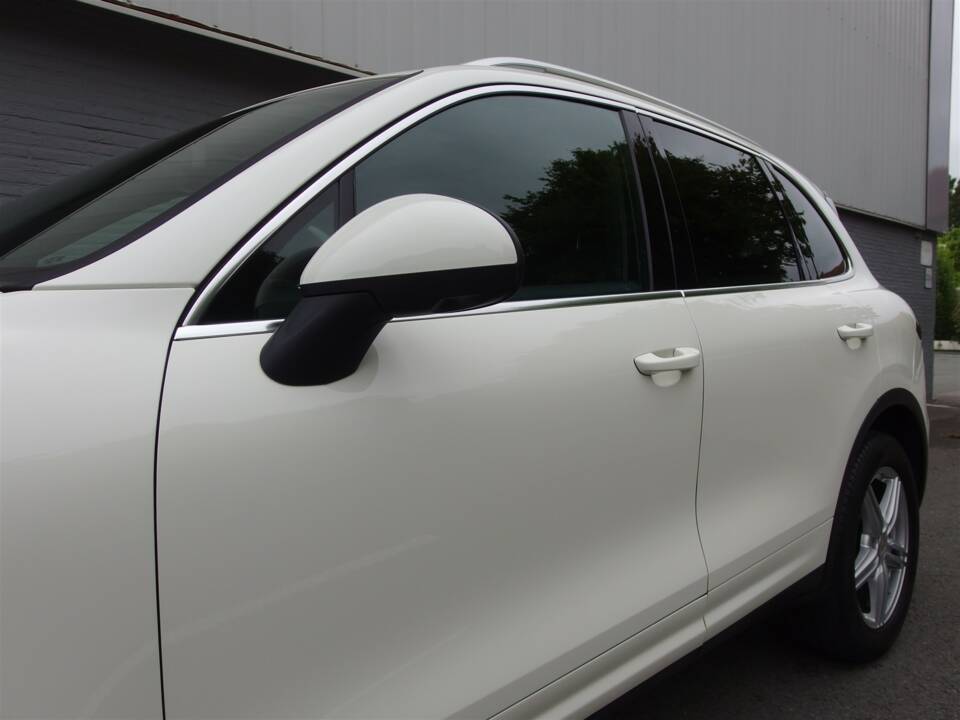 Bild 29/99 von Porsche Cayenne S (2010)