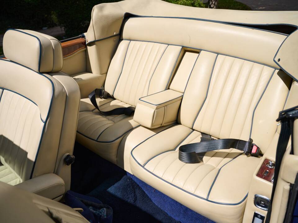 Bild 34/50 von Rolls-Royce Corniche I (1987)