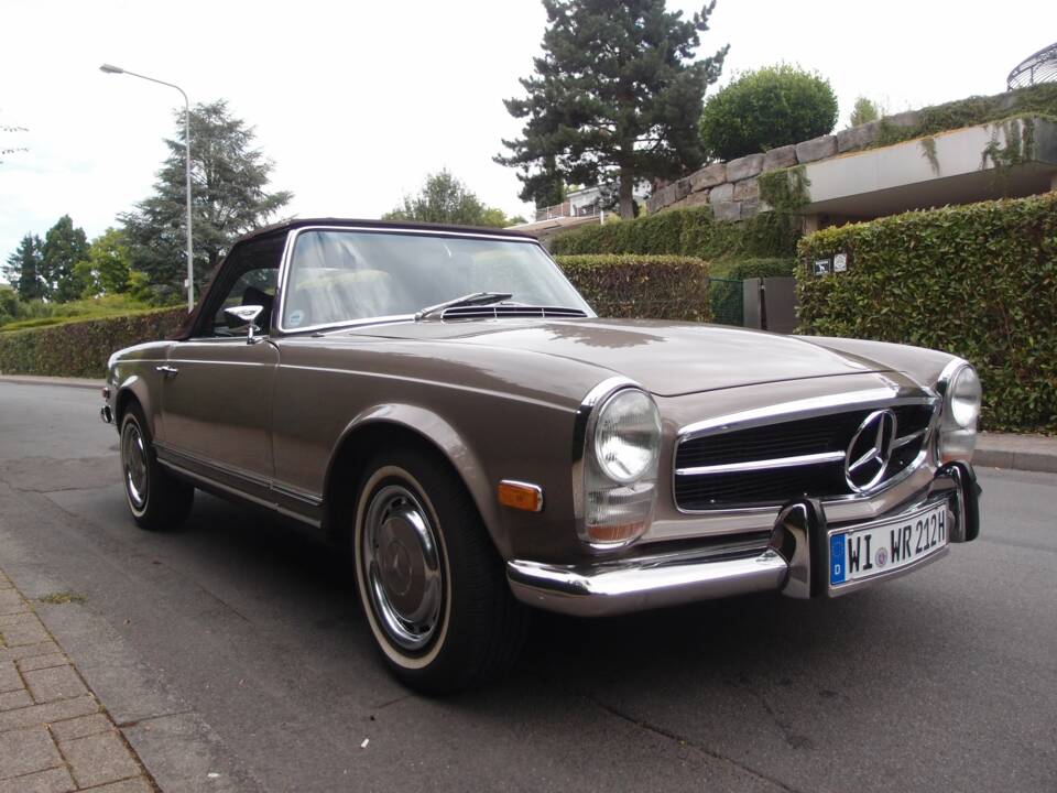 Image 12/99 de Mercedes-Benz 280 SL (1971)