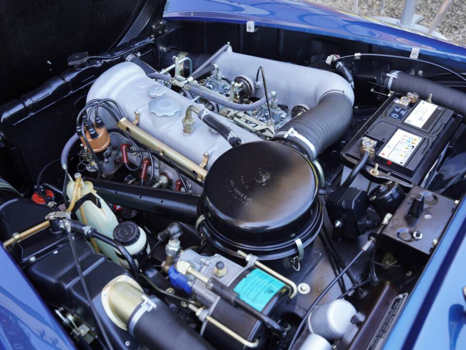 Imagen 4/50 de Mercedes-Benz 190 SL (1960)