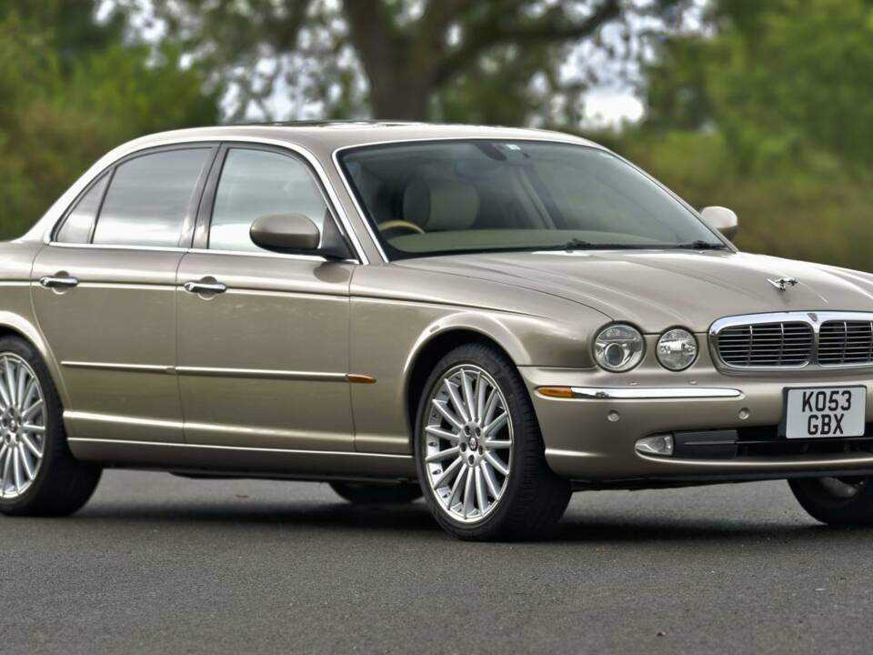 Afbeelding 4/50 van Jaguar XJ 8 4.2 (2003)