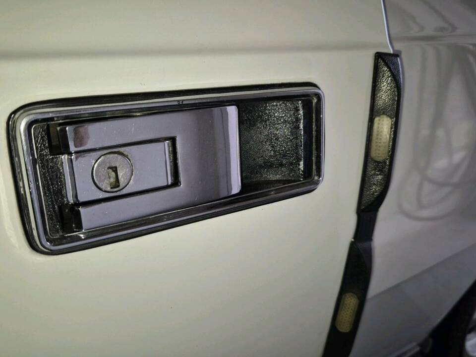 Image 34/66 de Lancia Beta Spider 2000 (1978)