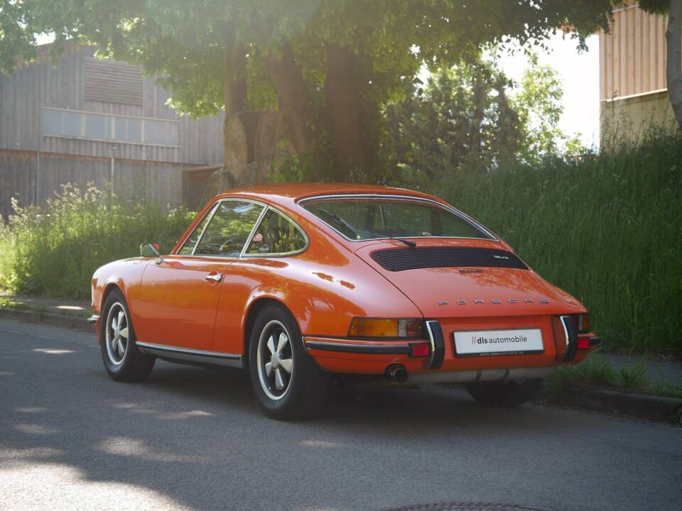 Image 4/50 de Porsche 911 2.4 S (1900)