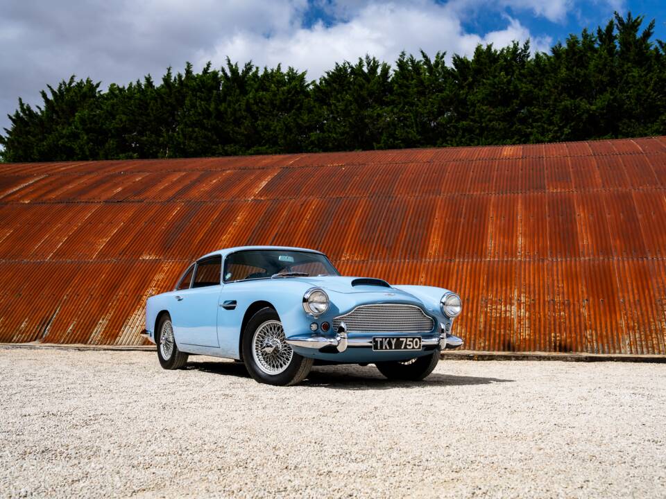Image 47/56 of Aston Martin DB 4 (1960)