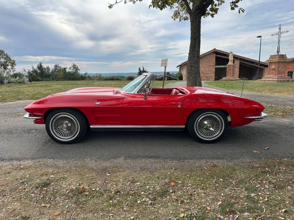 Image 7/64 of Chevrolet Corvette Sting Ray Convertible (1964)