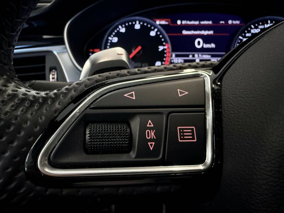 Bild 25/28 von Audi RS6 Avant Performance (2017)
