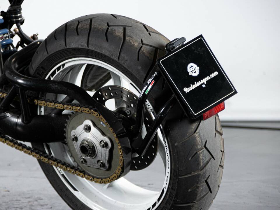 Immagine 16/50 di Ducati DUMMY (1998)