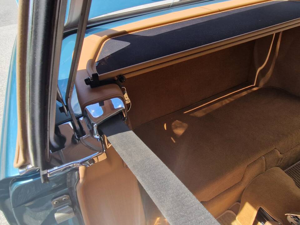 Image 39/53 de Mercedes-Benz 560 SL (1986)