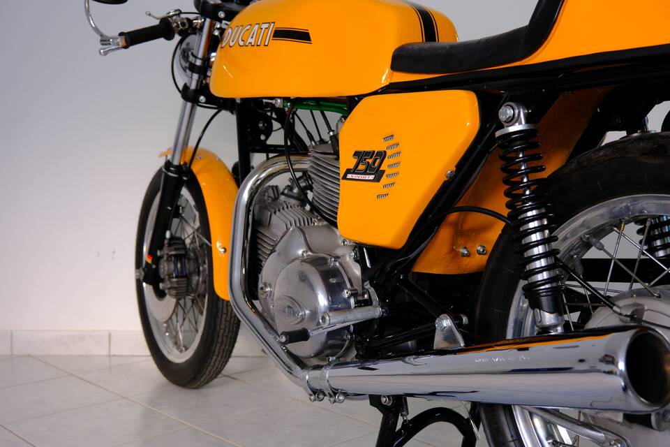 Afbeelding 66/96 van Ducati 750 Sport (1974)