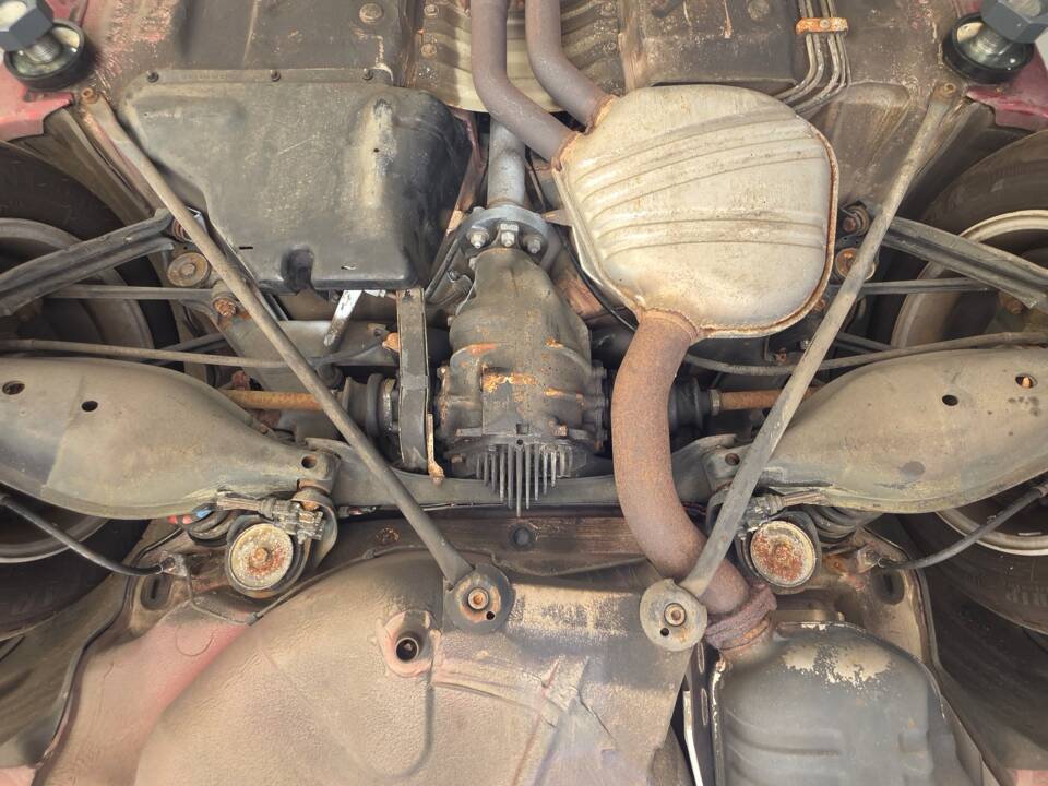 Image 67/100 of Mercedes-Benz 300 SL-24 (1991)