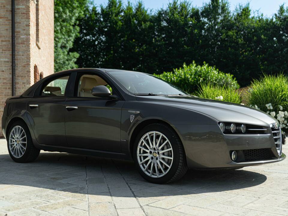 Bild 2/50 von Alfa Romeo 159 3.2 JTS V6 Q4 (2007)