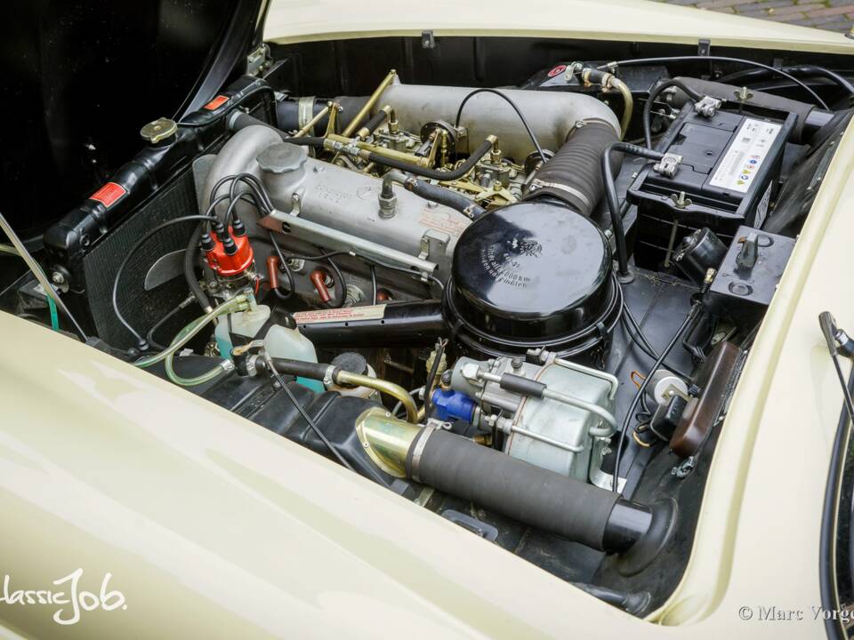Image 16/61 of Mercedes-Benz 190 SL (1959)