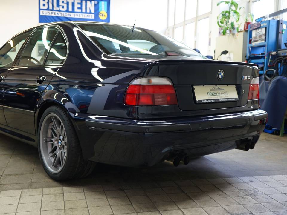 Image 11/40 de BMW M5 (2000)