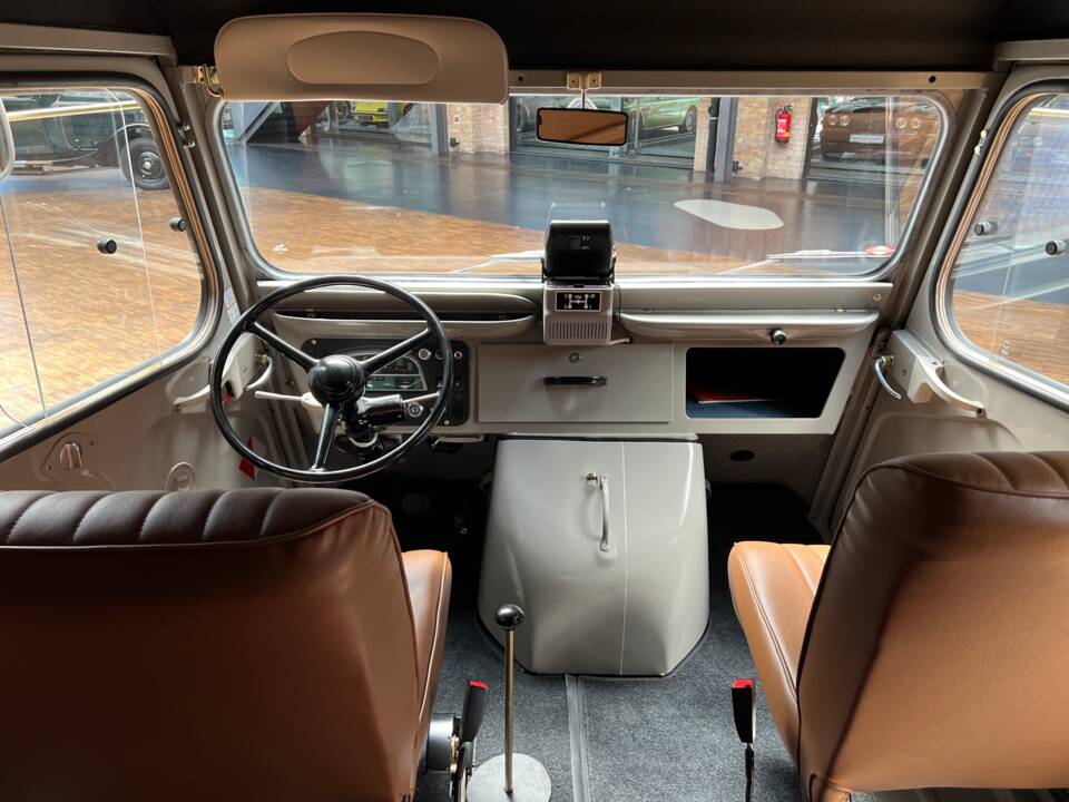 Bild 13/30 von Citroën HY (1976)