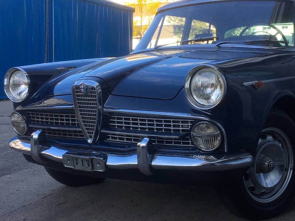 Bild 1/13 von Alfa Romeo 2000 Berlina (1960)