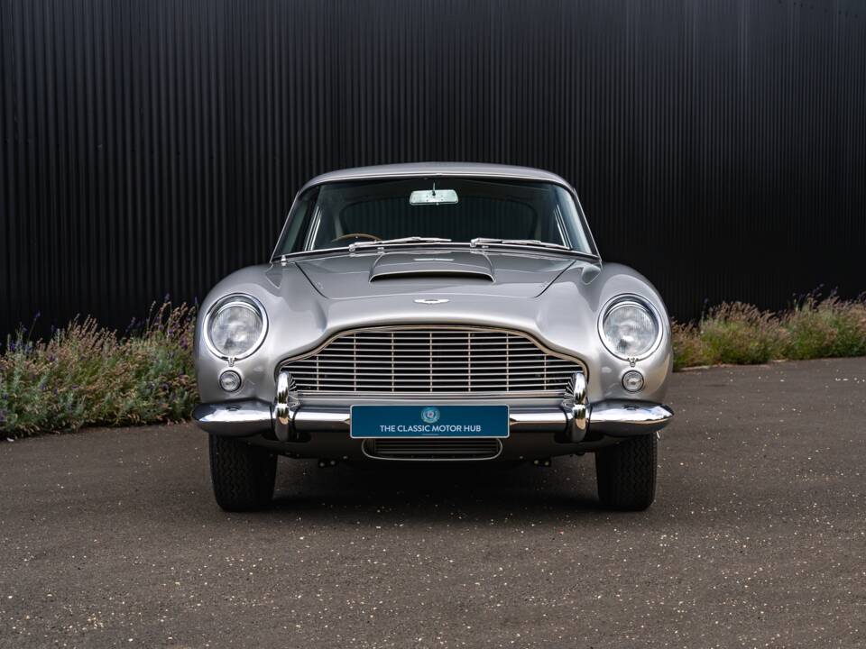 Image 8/42 de Aston Martin DB 5 (1964)