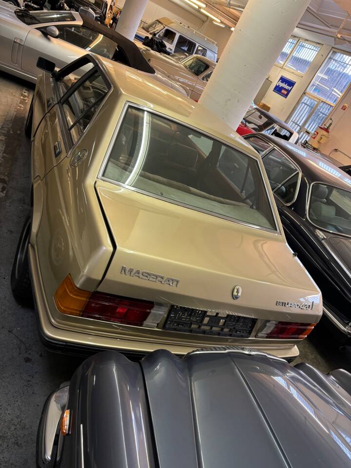 Image 2/10 of Maserati 420 i (1987)