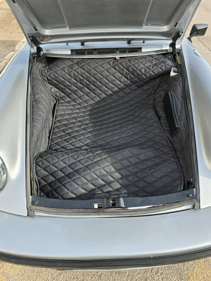 Image 48/88 of Porsche 911 Carrera 2.7 (US) (1974)