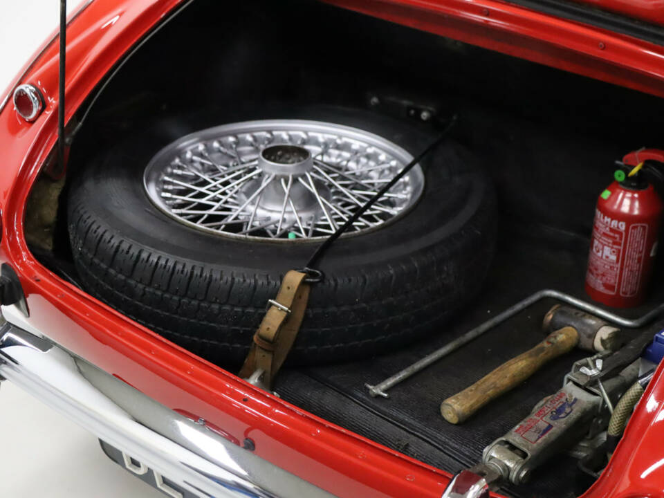 Image 45/50 of Austin-Healey 3000 Mk III (BJ8) (1964)