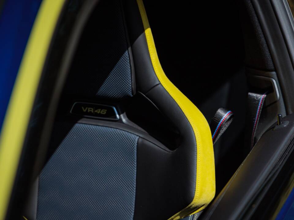Image 20/46 of BMW M4 Competition xDrive (2025)