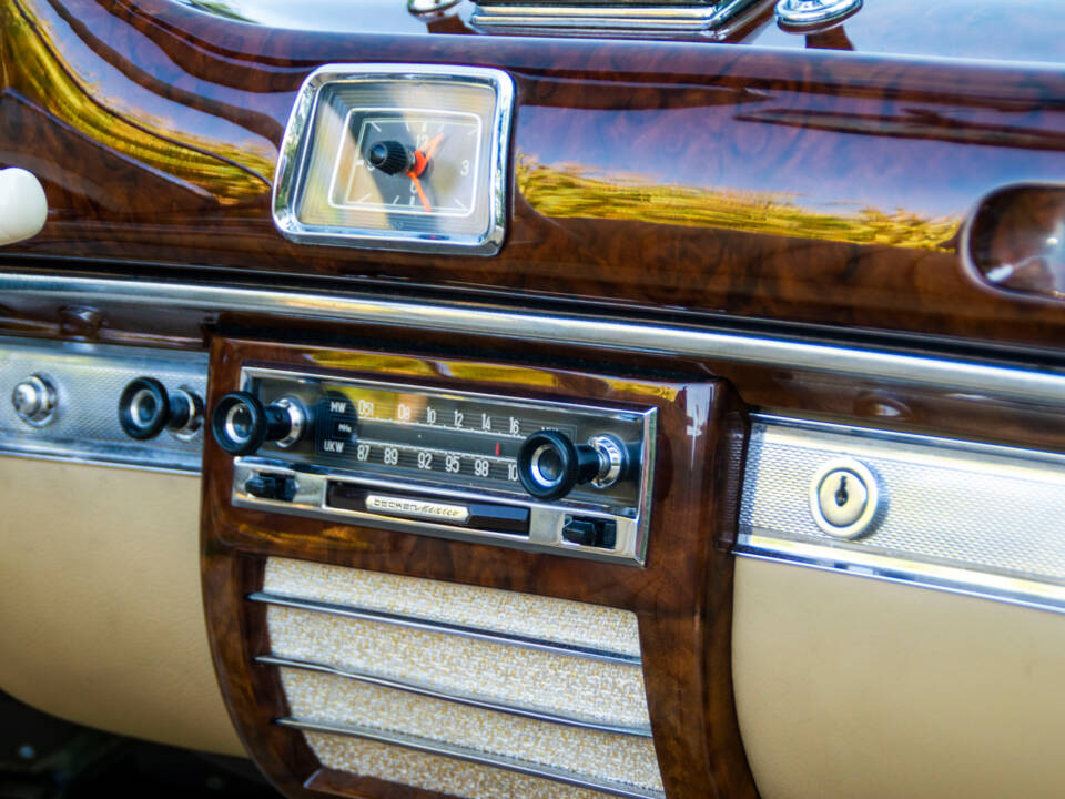 Bild 9/19 von Mercedes-Benz 220 SE Cabriolet (1960)