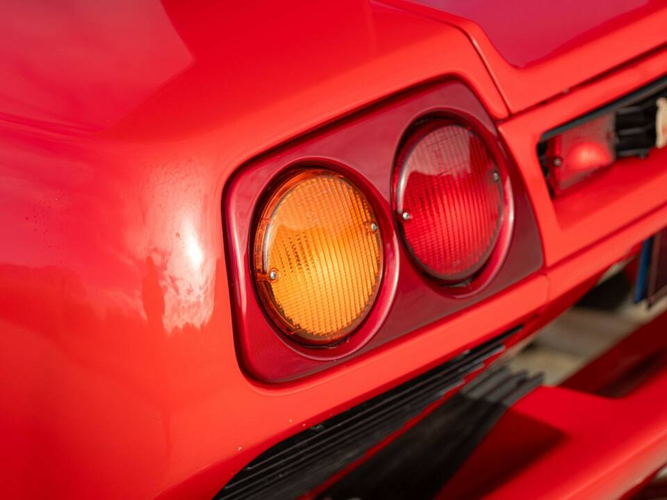 Image 19/50 of Lamborghini Diablo VT (1993)