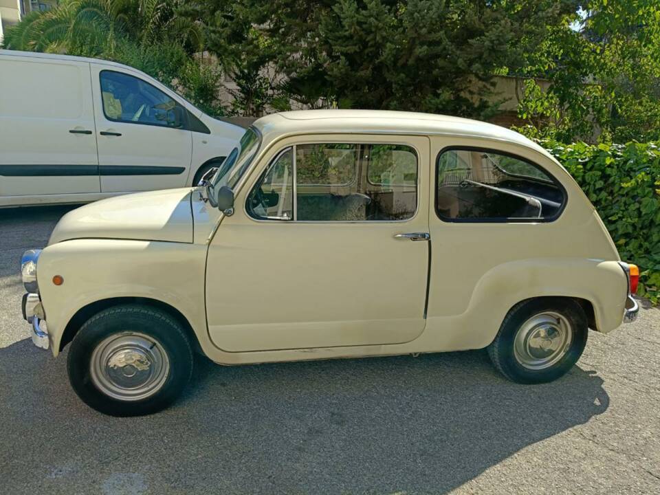 Immagine 42/50 di FIAT 600 D (1969)