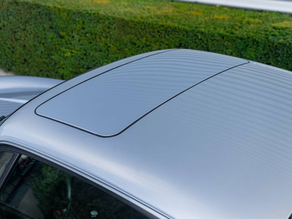 Bild 18/33 von Porsche 911 Carrera 4S (1996)