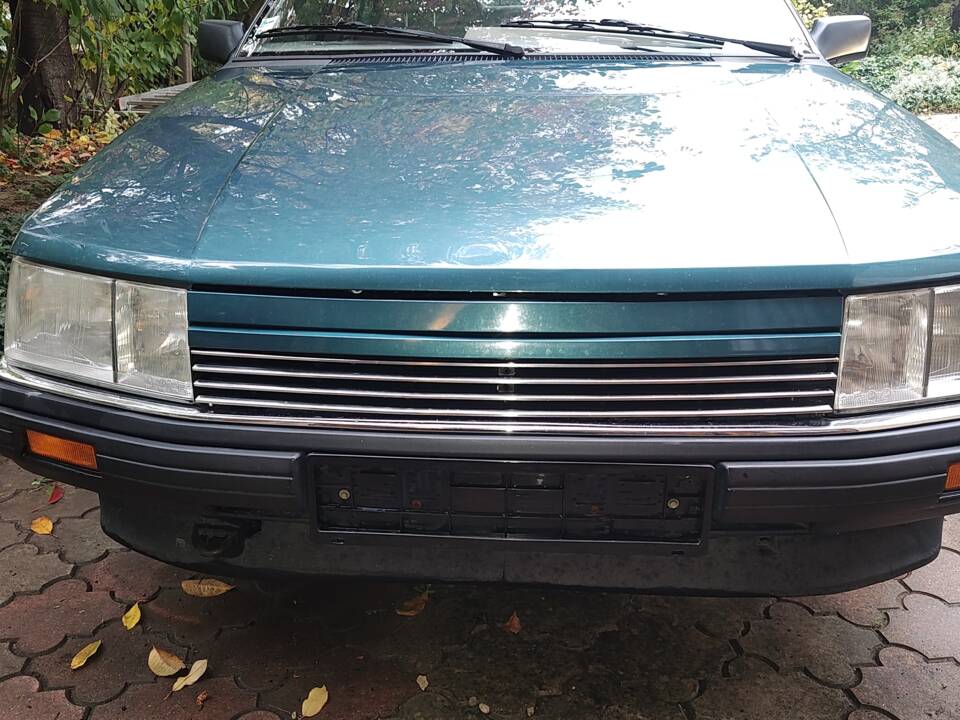 Bild 27/31 von Renault R 25 V6 (1984)