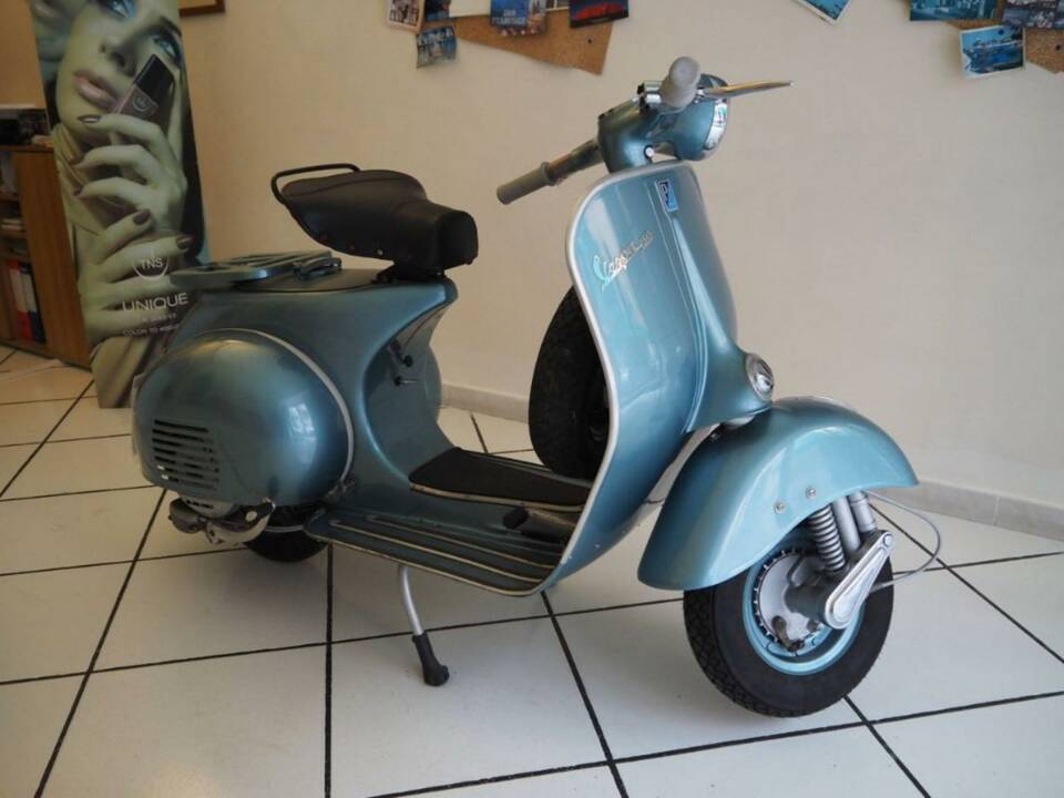 Bild 12/33 von Piaggio Vespa 150 (1960)