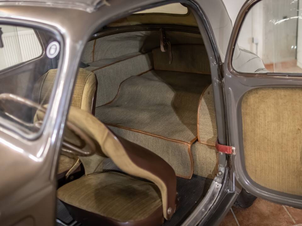 Bild 13/16 von FIAT 500 C Topolino (1952)