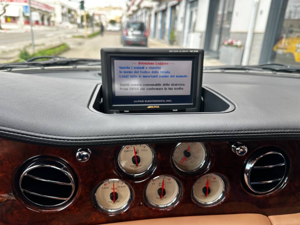 Image 44/44 of Bentley Arnage Green Label (2000)