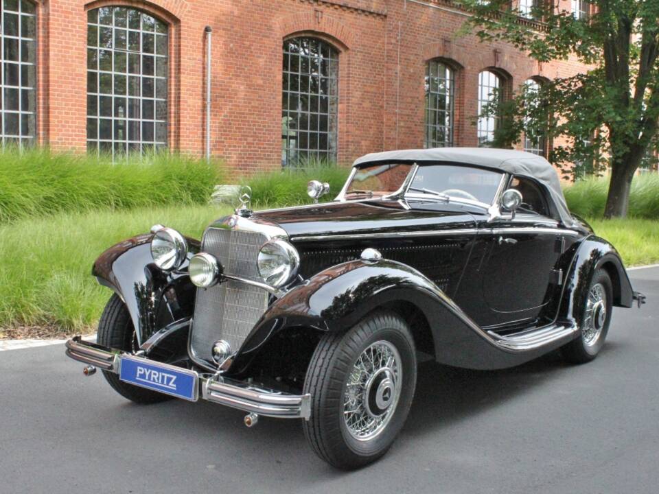 Image 4/25 of Mercedes-Benz 290 Roadster (1934)